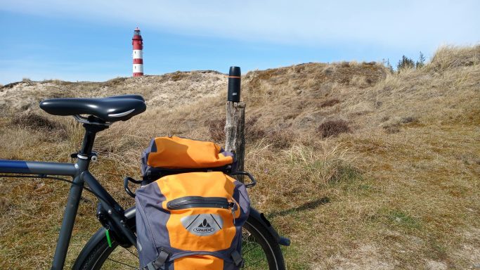 vauDe Fahrradtasche an Fahrradgepäckträger auf Amrum